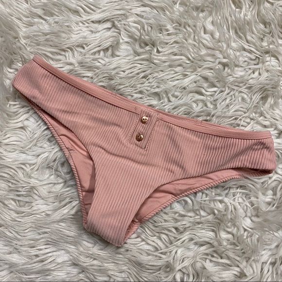 ❌SOLD❌Frankie’s Bikinis Alana ribbed button up XS - Picture 5 of 7